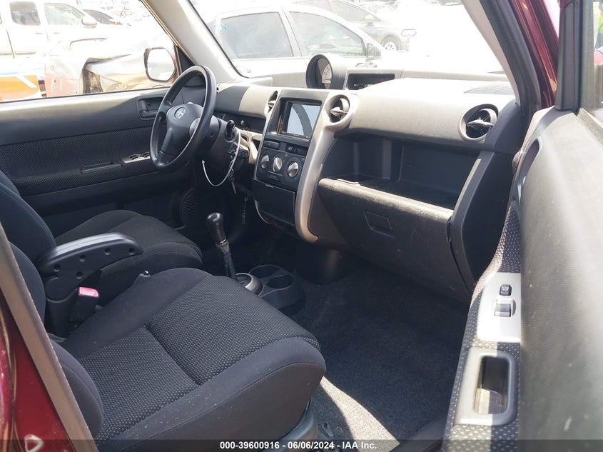 2005 Scion Xb VIN: JTLKT334054027011 Lot: 39600916