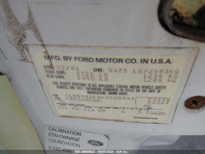 1989 Lincoln Town Car Signature VIN: 1LNBM82FXKY600943 Lot: 39600923