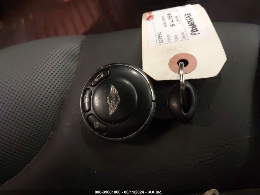 2007 Mini Cooper VIN: WMWMF33557TU60933 Lot: 39601000