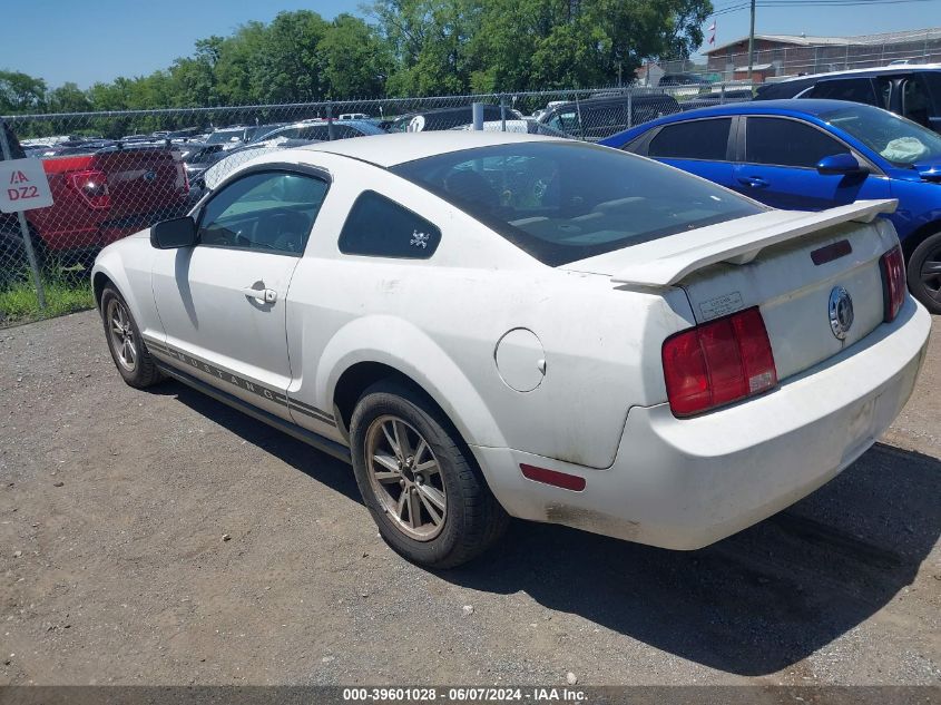 2005 Ford Mustang V6 Deluxe/V6 Premium VIN: 1ZVFT80N355163454 Lot: 39601028