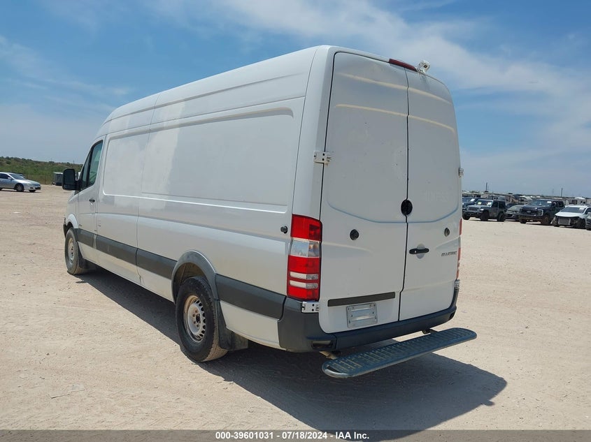2015 Mercedes-Benz Sprinter 2500 High Roof VIN: WD3PE8DB0FP124354 Lot: 39601031