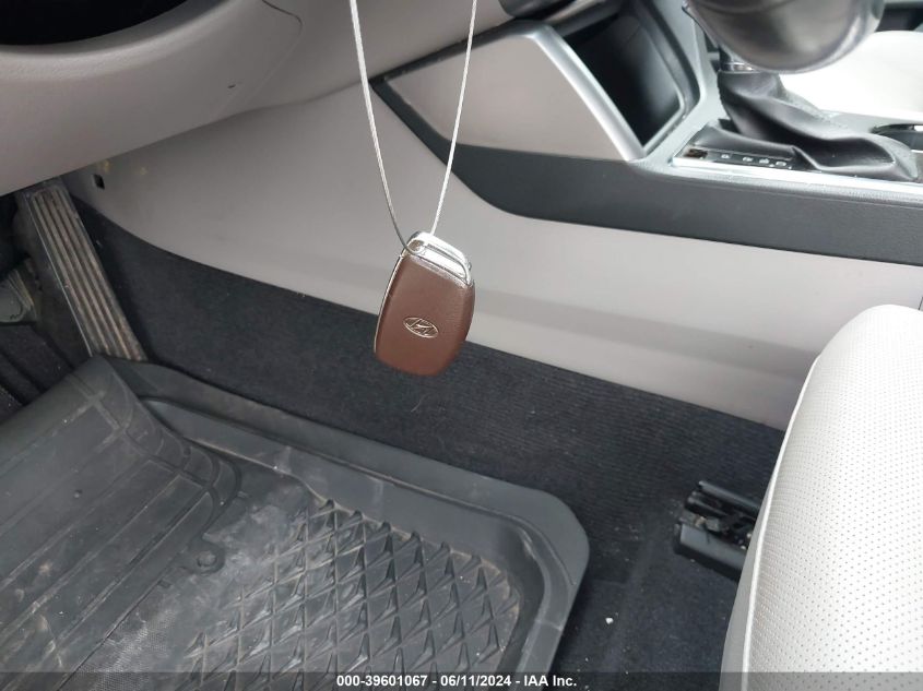 2016 Hyundai Sonata Hybrid Limited VIN: KMHE34L13GA031297 Lot: 39601067