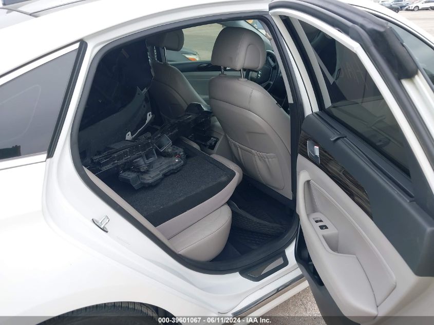 2016 Hyundai Sonata Hybrid Limited VIN: KMHE34L13GA031297 Lot: 39601067