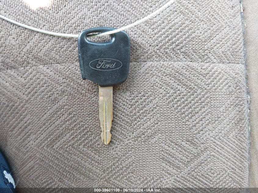 2000 Ford Explorer Xlt VIN: 1FMZU63X8YUB23763 Lot: 39601108