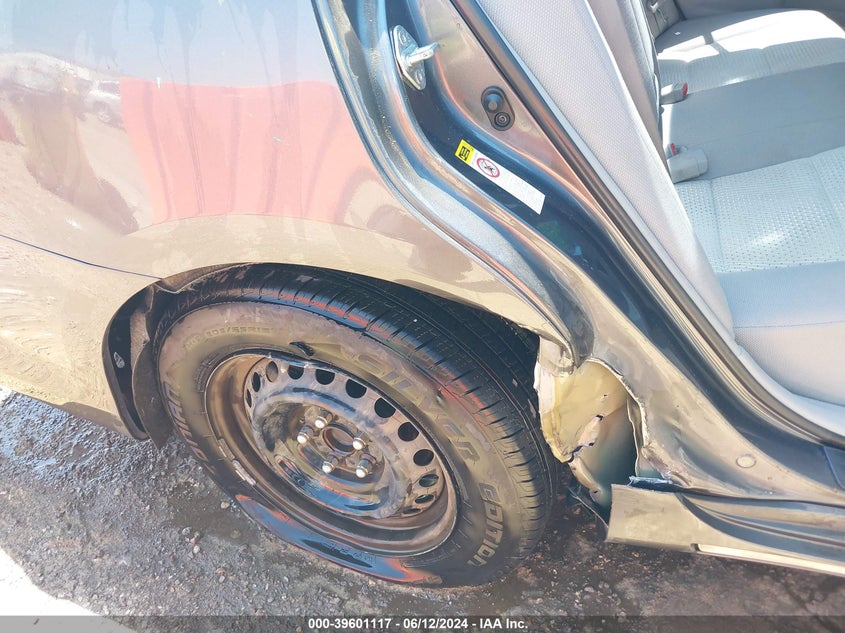 2012 Toyota Camry Le VIN: 4T1BF1FK6CU015360 Lot: 39601117