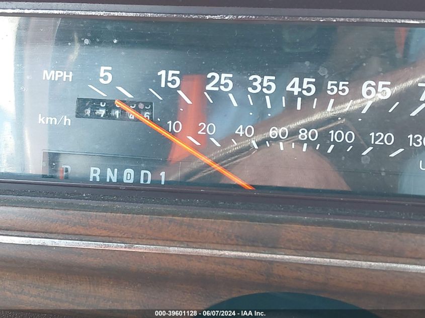 1988 Ford Crown Victoria S VIN: 2FABP72F9JX163348 Lot: 39601128