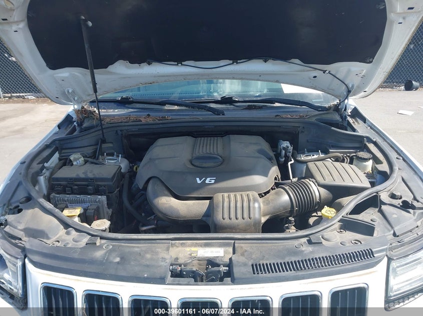 2014 Jeep Grand Cherokee Limited VIN: 1C4RJEBG2EC423826 Lot: 39601161