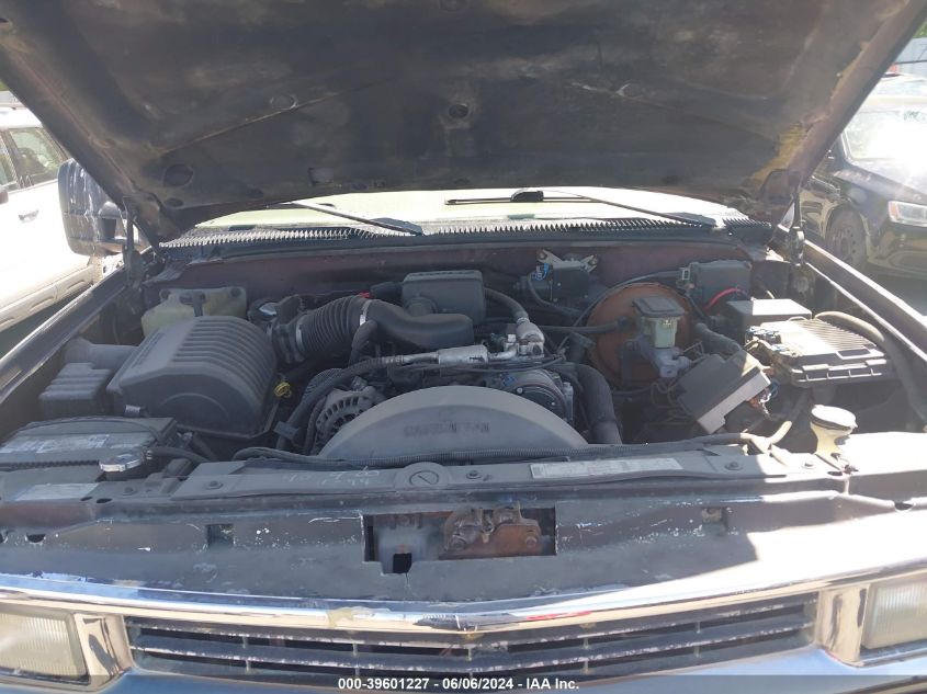 1997 Chevrolet Suburban K1500 VIN: 3GNFK16RXVG165533 Lot: 39601227