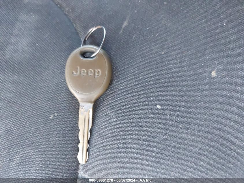 2015 Jeep Wrangler Sport VIN: 1C4AJWAG8FL681595 Lot: 39601278