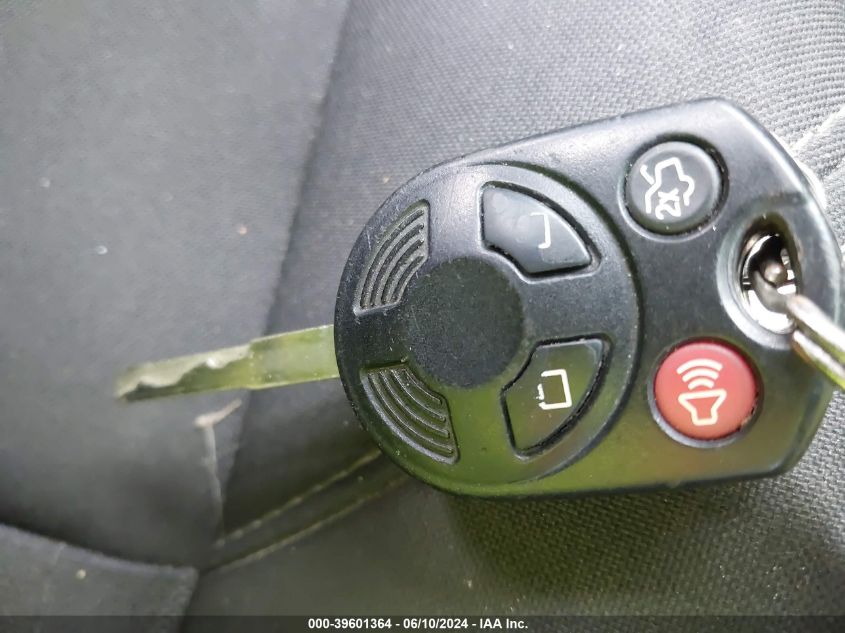 2018 Ford Focus Se VIN: 1FADP3FE2JL235832 Lot: 39601364