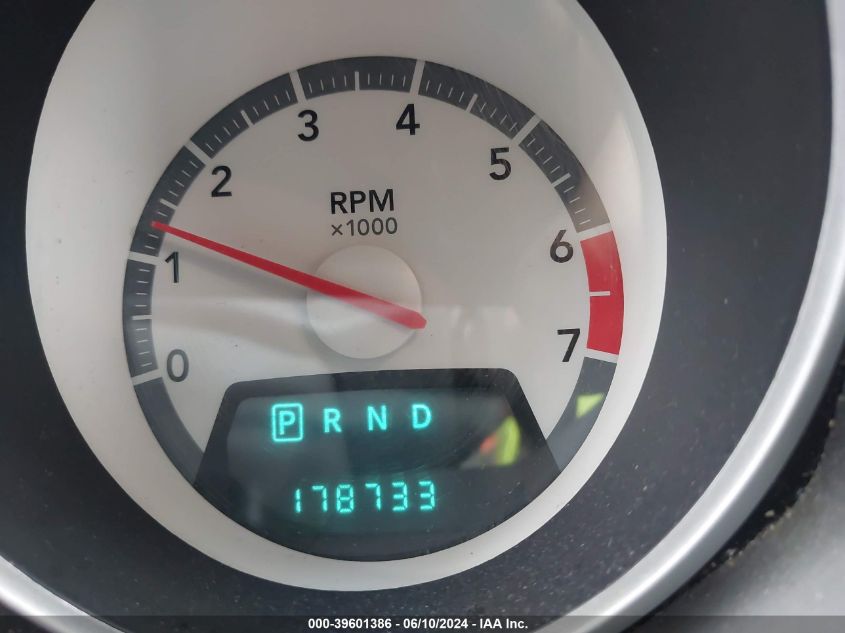 2010 Dodge Grand Caravan Hero VIN: 2D4RN3D17AR332685 Lot: 39601386