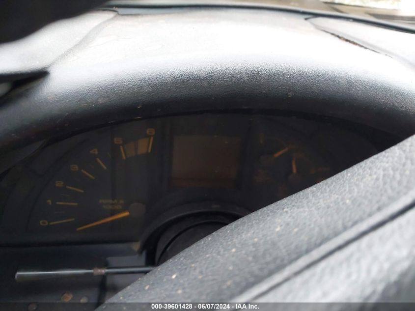 1991 Chevrolet Corvette VIN: 1G1YY2381M5104684 Lot: 39601428