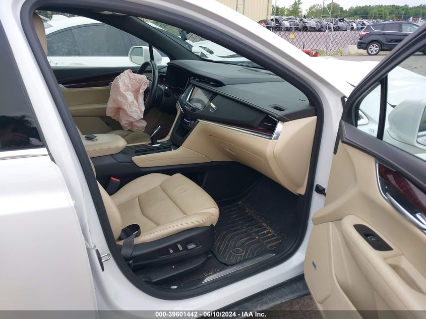 2019 CADILLAC XT5 LUXURY - 1GYKNDRS0KZ111856