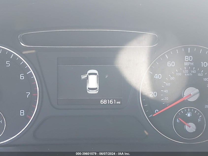 2019 Kia Sorento 2.4L L VIN: 5XYPG4A32KG466049 Lot: 39601579