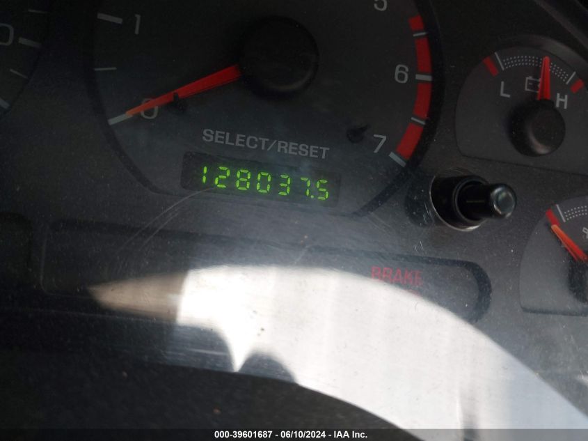 2001 Ford Mustang VIN: 1FAFP40471F175267 Lot: 39601687