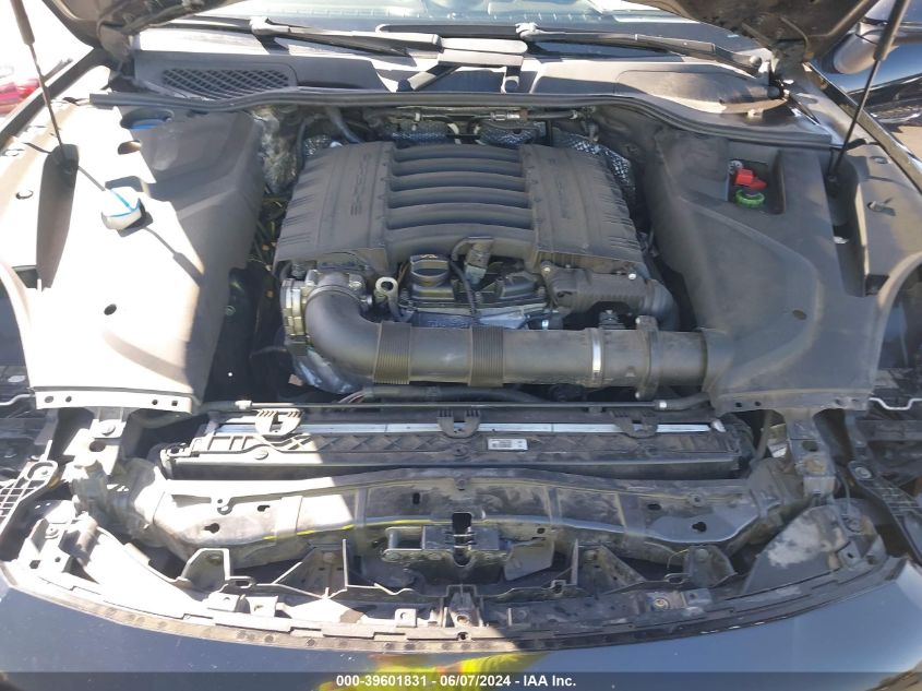 2017 Porsche Cayenne Platinum Edition VIN: WP1AA2A23HKA83550 Lot: 39601831