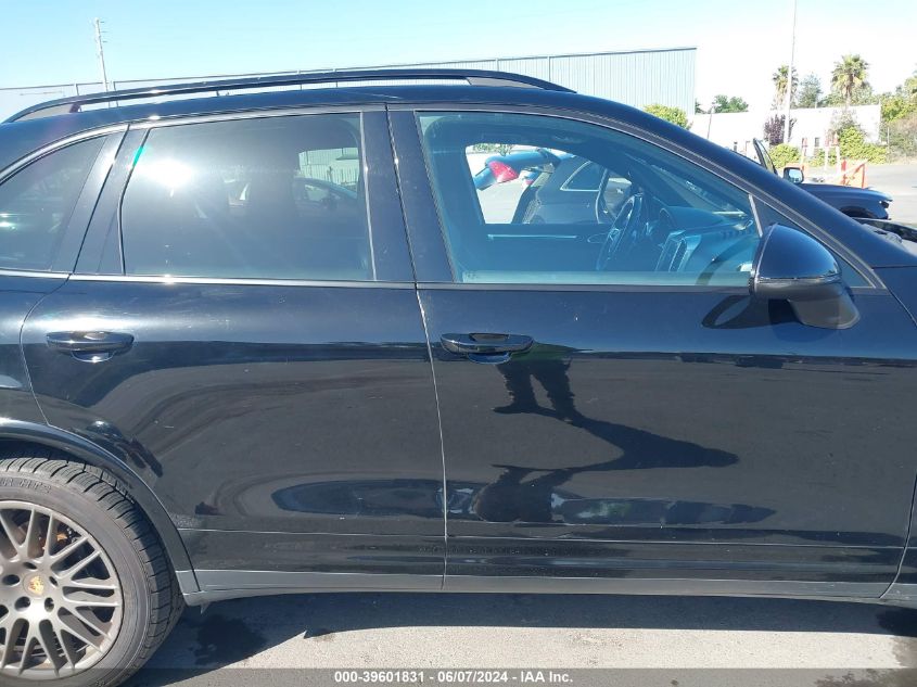 2017 Porsche Cayenne Platinum Edition VIN: WP1AA2A23HKA83550 Lot: 39601831