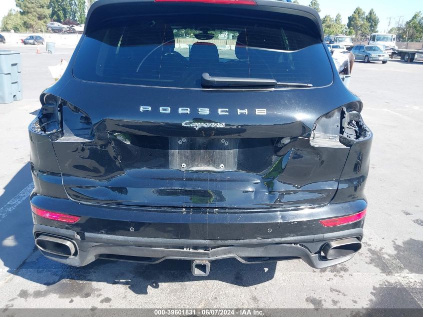 2017 Porsche Cayenne Platinum Edition VIN: WP1AA2A23HKA83550 Lot: 39601831