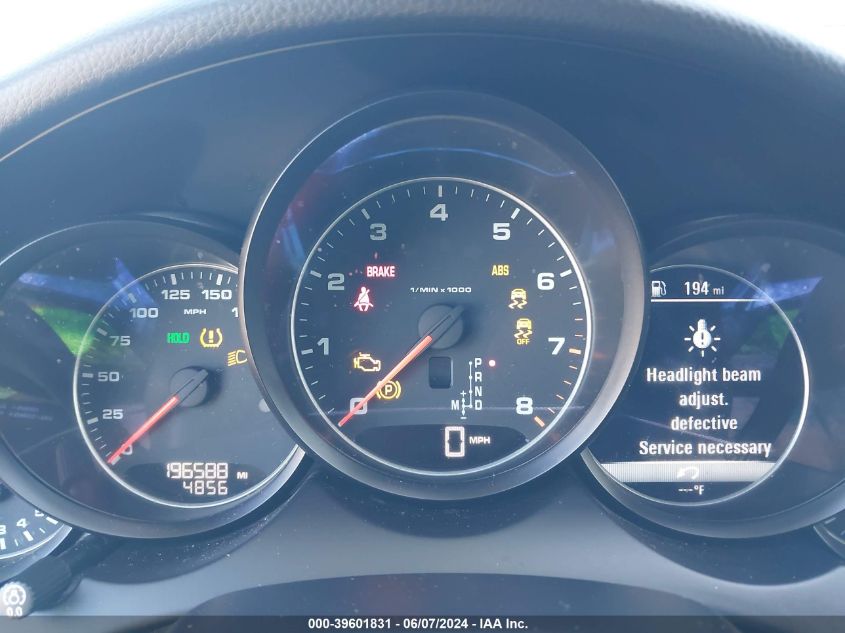 2017 Porsche Cayenne Platinum Edition VIN: WP1AA2A23HKA83550 Lot: 39601831