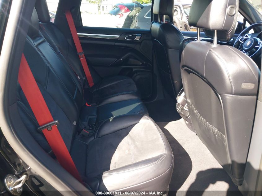 2017 Porsche Cayenne Platinum Edition VIN: WP1AA2A23HKA83550 Lot: 39601831