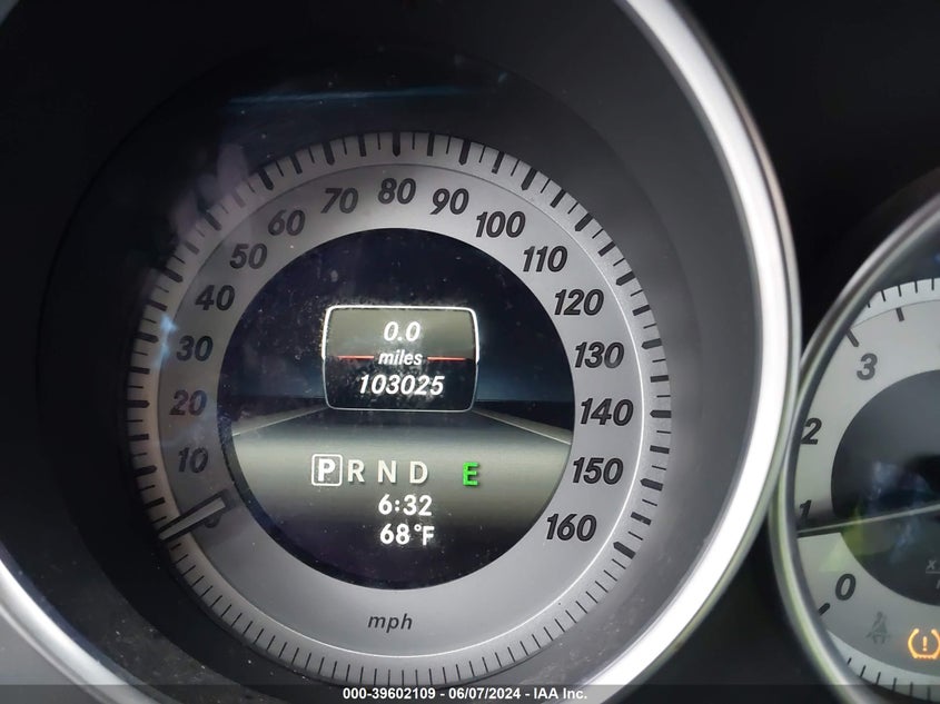 2014 Mercedes-Benz C 250 Luxury/Sport VIN: WDDGF4HBXEA933311 Lot: 39602109