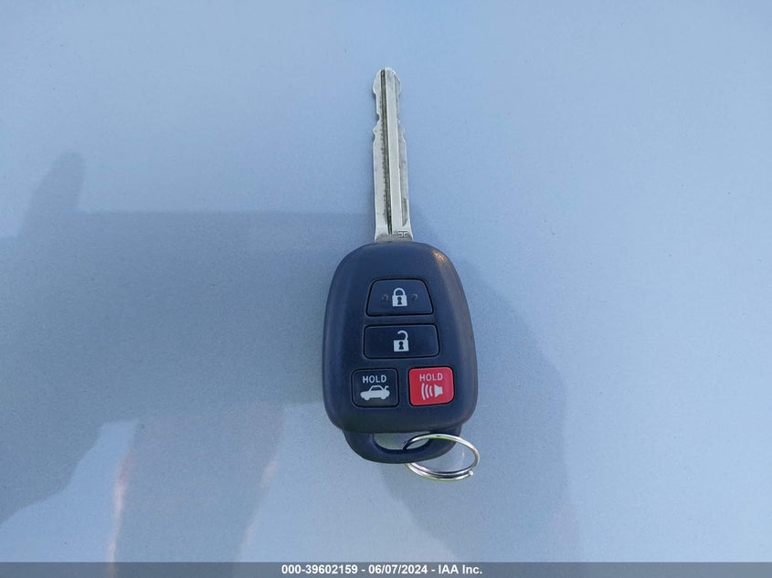 2014 Toyota Corolla Le VIN: 5YFBURHE8EP119669 Lot: 39602159