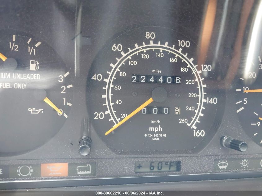 1994 Mercedes-Benz E 320 VIN: WDBEA32E5RC075994 Lot: 39602210