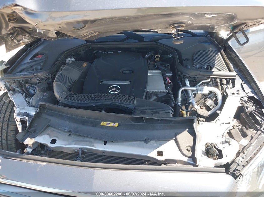 2017 Mercedes-Benz E 300 VIN: WDDZF4JB8HA231558 Lot: 39602286