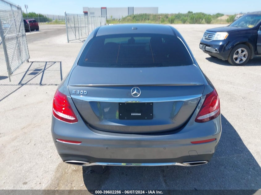 2017 Mercedes-Benz E 300 VIN: WDDZF4JB8HA231558 Lot: 39602286