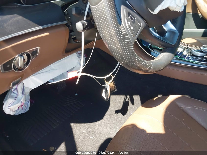 2017 Mercedes-Benz E 300 VIN: WDDZF4JB8HA231558 Lot: 39602286