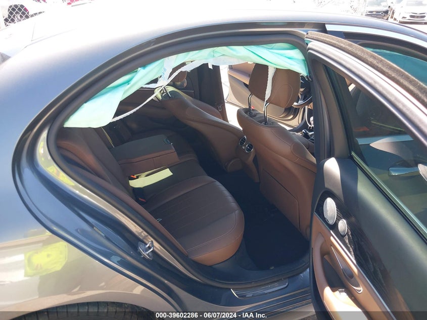 2017 Mercedes-Benz E 300 VIN: WDDZF4JB8HA231558 Lot: 39602286