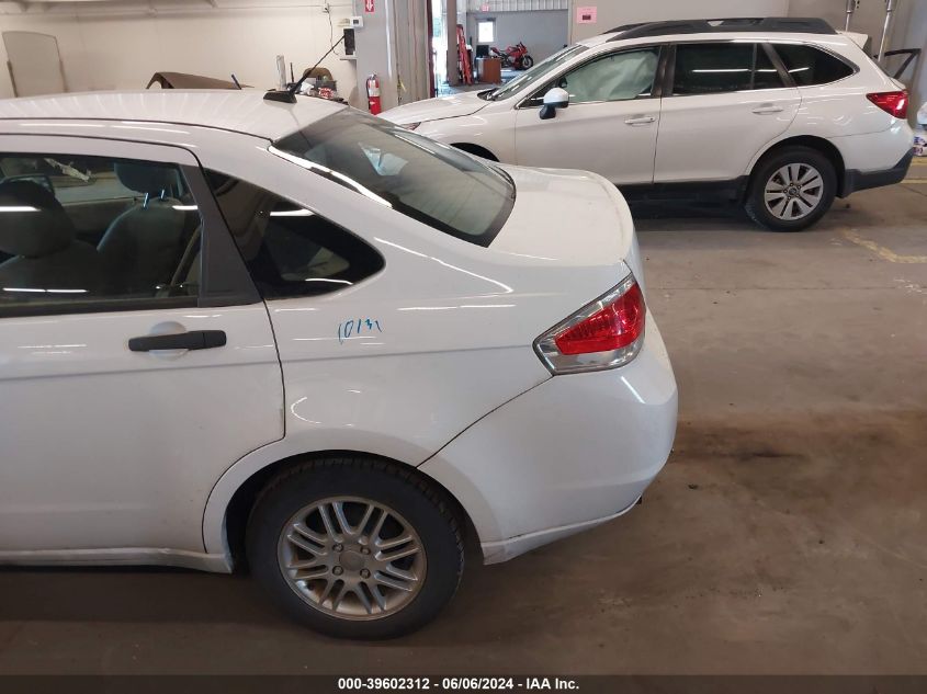 2008 Ford Focus Se/Ses VIN: 1FAHP35N58W272465 Lot: 39602312