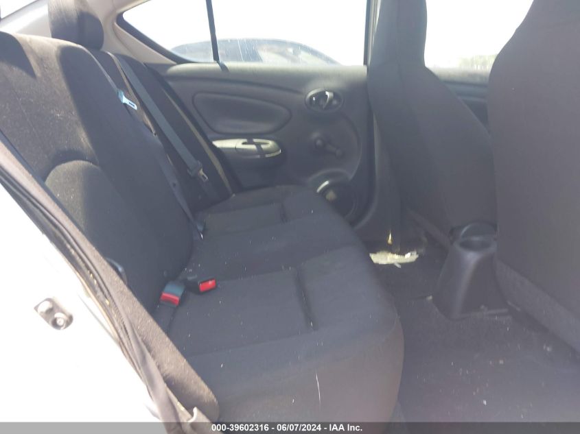 2016 Nissan Versa 1.6 S VIN: 3N1CN7AP7GL831871 Lot: 39602316