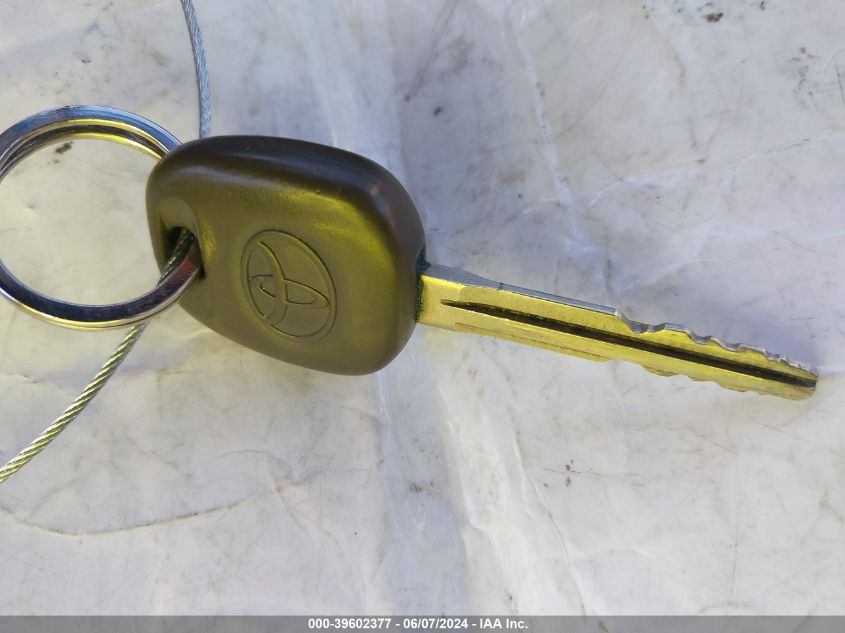 2005 Toyota Corolla Le VIN: JTDBR32E152049079 Lot: 39602377