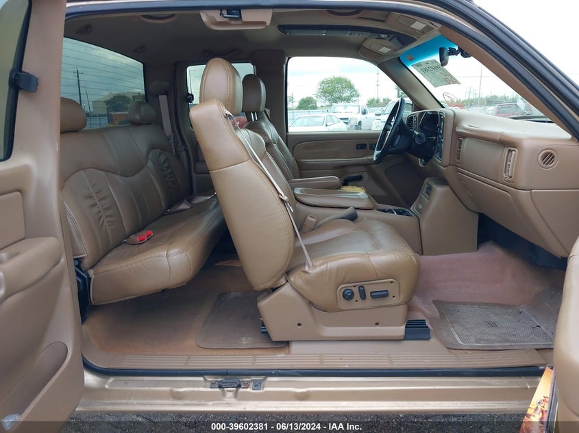 2000 Chevrolet Silverado 1500 Lt VIN: 1GCEK19T8YE368556 Lot: 39602381