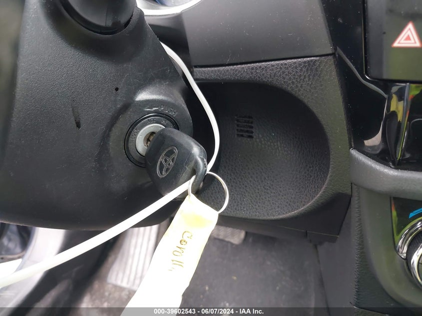 2014 Toyota Corolla S Plus VIN: 5YFBURHEXEP081409 Lot: 39602543