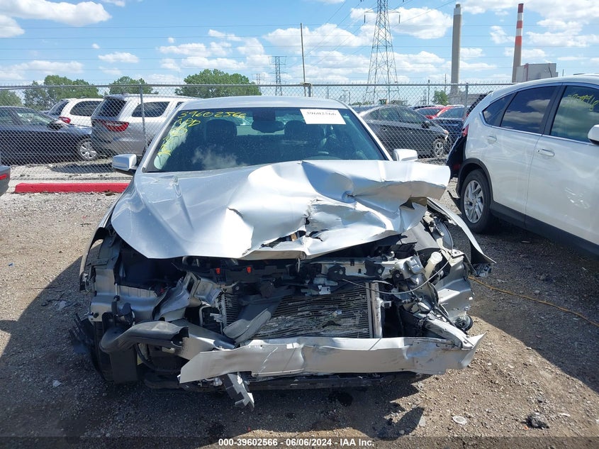 2014 Chevrolet Malibu 1Lt VIN: 1G11C5SL0EF154687 Lot: 39602566