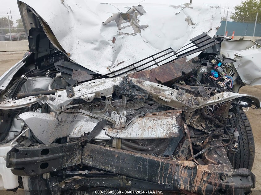 2016 Toyota Corolla Le VIN: 5YFBURHE8GP401569 Lot: 39602568