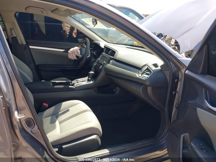 VIN 2HGFC2F56JH524770 2018 HONDA CIVIC LX