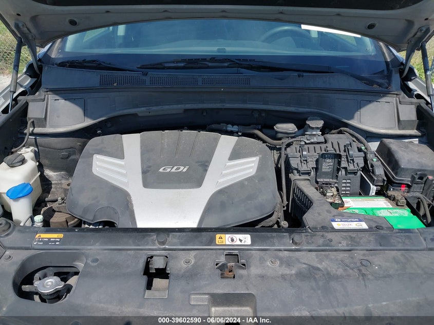 2017 Hyundai Santa Fe Se VIN: KM8SM4HF9HU165543 Lot: 39602590