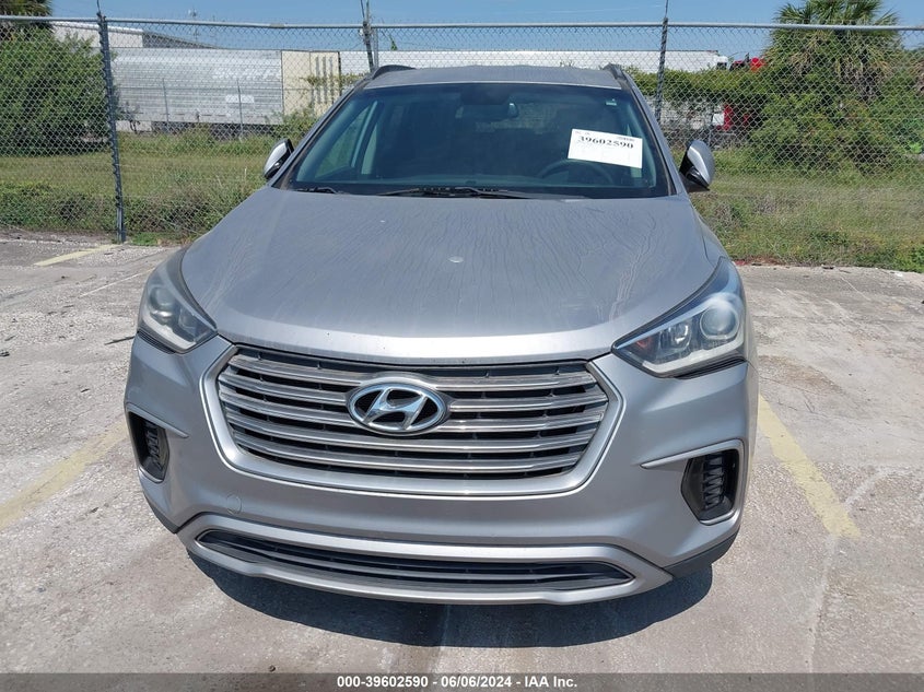 2017 Hyundai Santa Fe Se VIN: KM8SM4HF9HU165543 Lot: 39602590