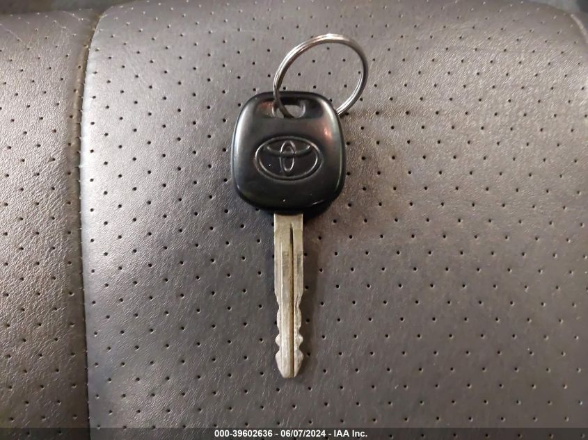 2001 Toyota Camry Solara Sle V6 VIN: 2T1FF28P71C517194 Lot: 39602636