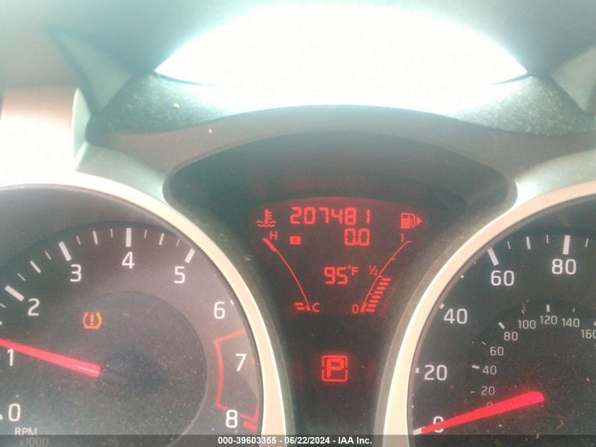 2011 Nissan Juke Sv VIN: JN8AF5MR3BT015588 Lot: 39603355