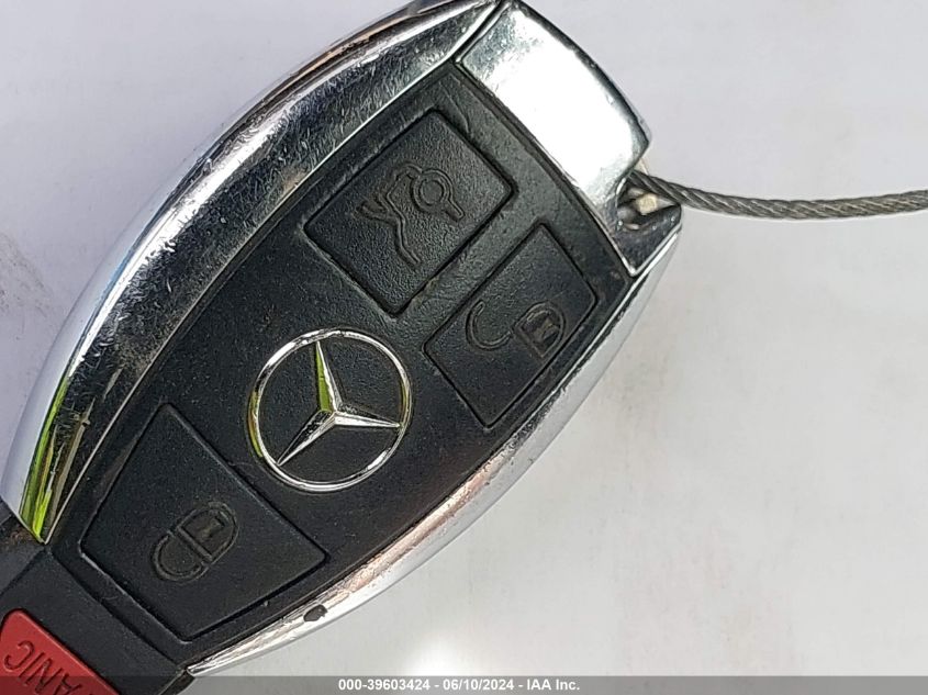 WDCGG8HB1AF490438 2010 Mercedes-Benz Glk 350 4Matic