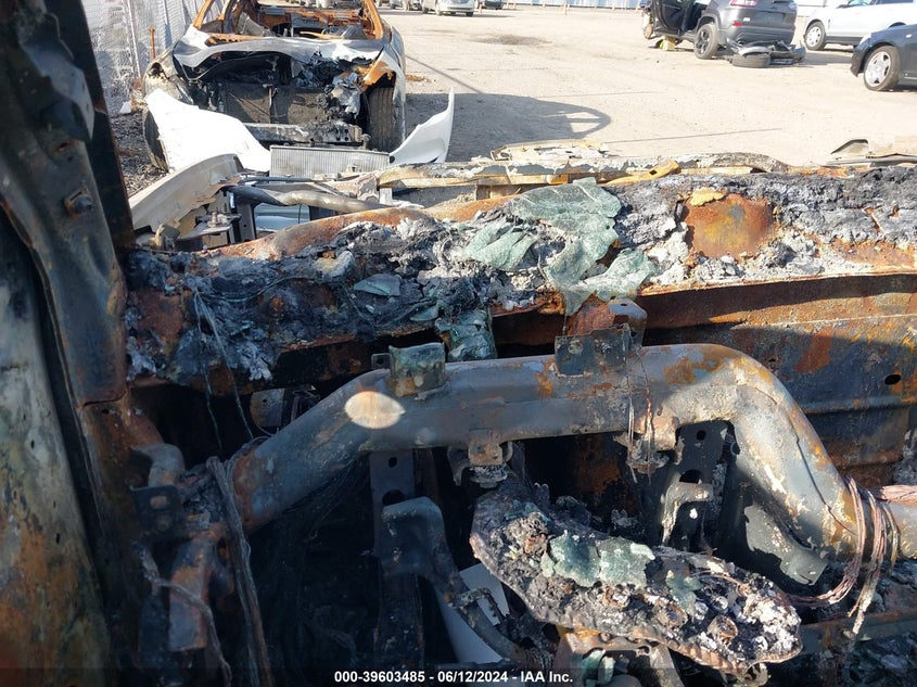 2015 Chevrolet Silverado 1500 2Lt VIN: 3GCUKREC2FG255272 Lot: 39603485