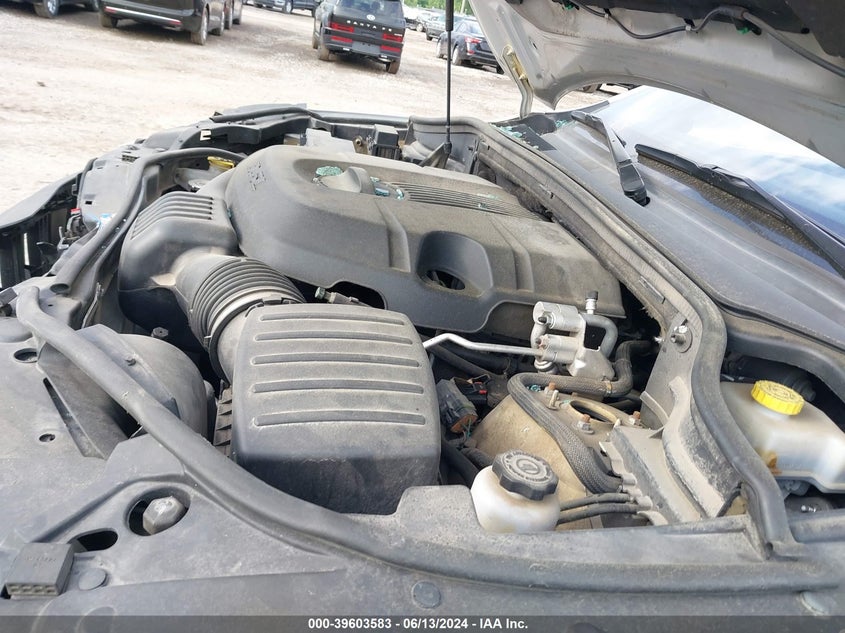 2011 Jeep Grand Cherokee Limited VIN: 1J4RR5GG7BC586575 Lot: 39603583