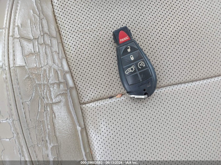 2011 Jeep Grand Cherokee Limited VIN: 1J4RR5GG7BC586575 Lot: 39603583