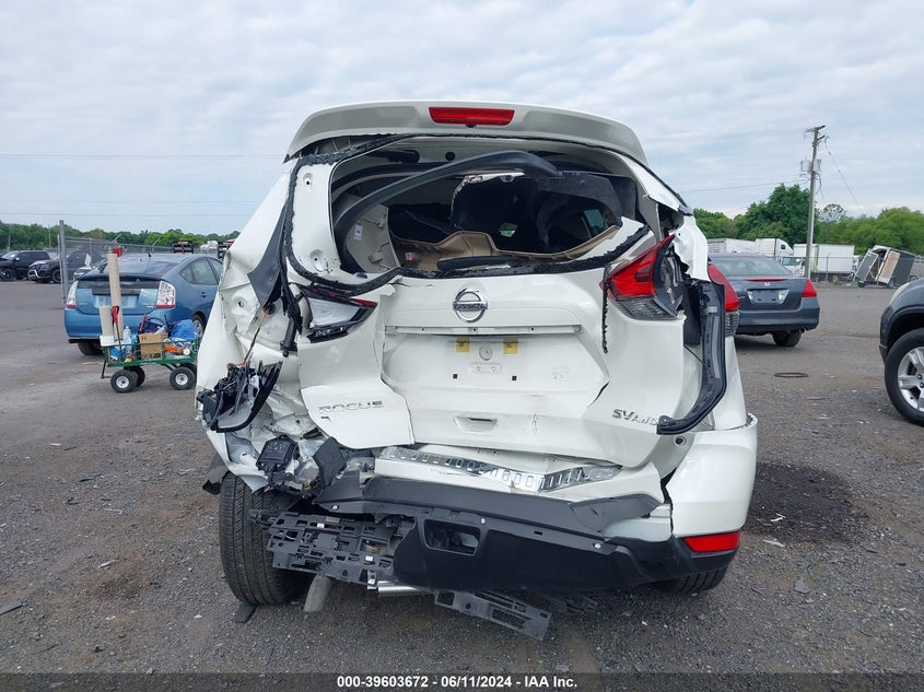 2018 Nissan Rogue Sv VIN: KNMAT2MV2JP579708 Lot: 39603672