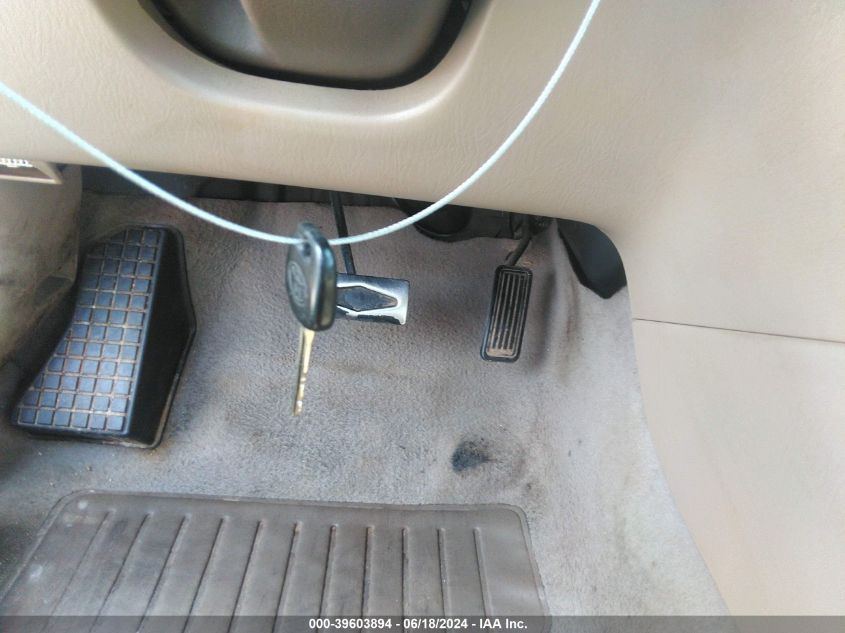 2005 Toyota Corolla Ce VIN: 1NXBR32E55Z382305 Lot: 39603894