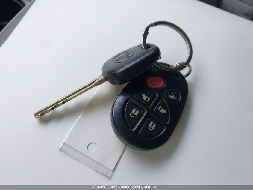 2010 Toyota Sienna Xle VIN: 5TDYK4CC7AS323440 Lot: 39603922